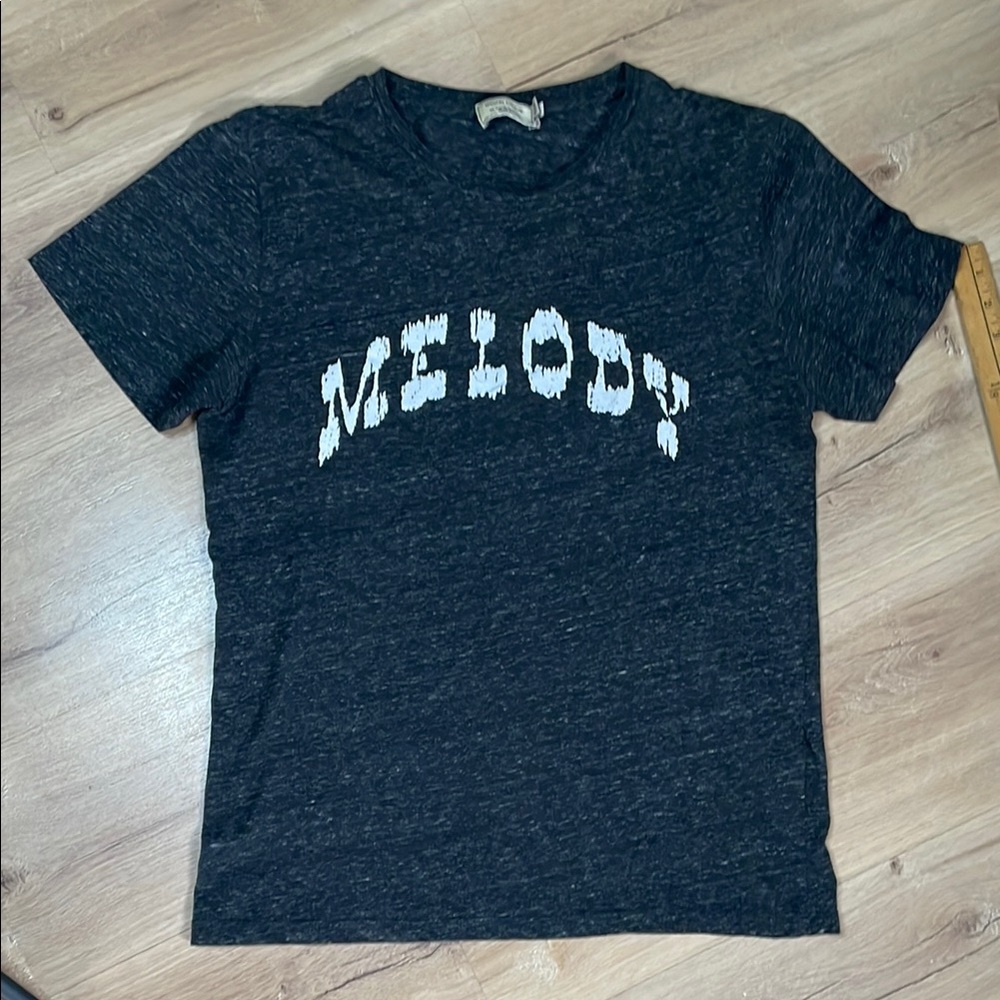 Maison Kitsuné Gray Melody T-Shirt. Medium. GUC! Kitsune.‎